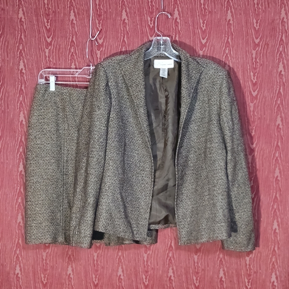 FIRST ISSUE LIZ CLAIBORNE 2 Piece Brownish Long Sleeve Skirt Set Women's Sz 10